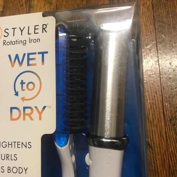 InStyler 1 1/4" White Wet to Dry Rotating Iron - Picture 2 of 7